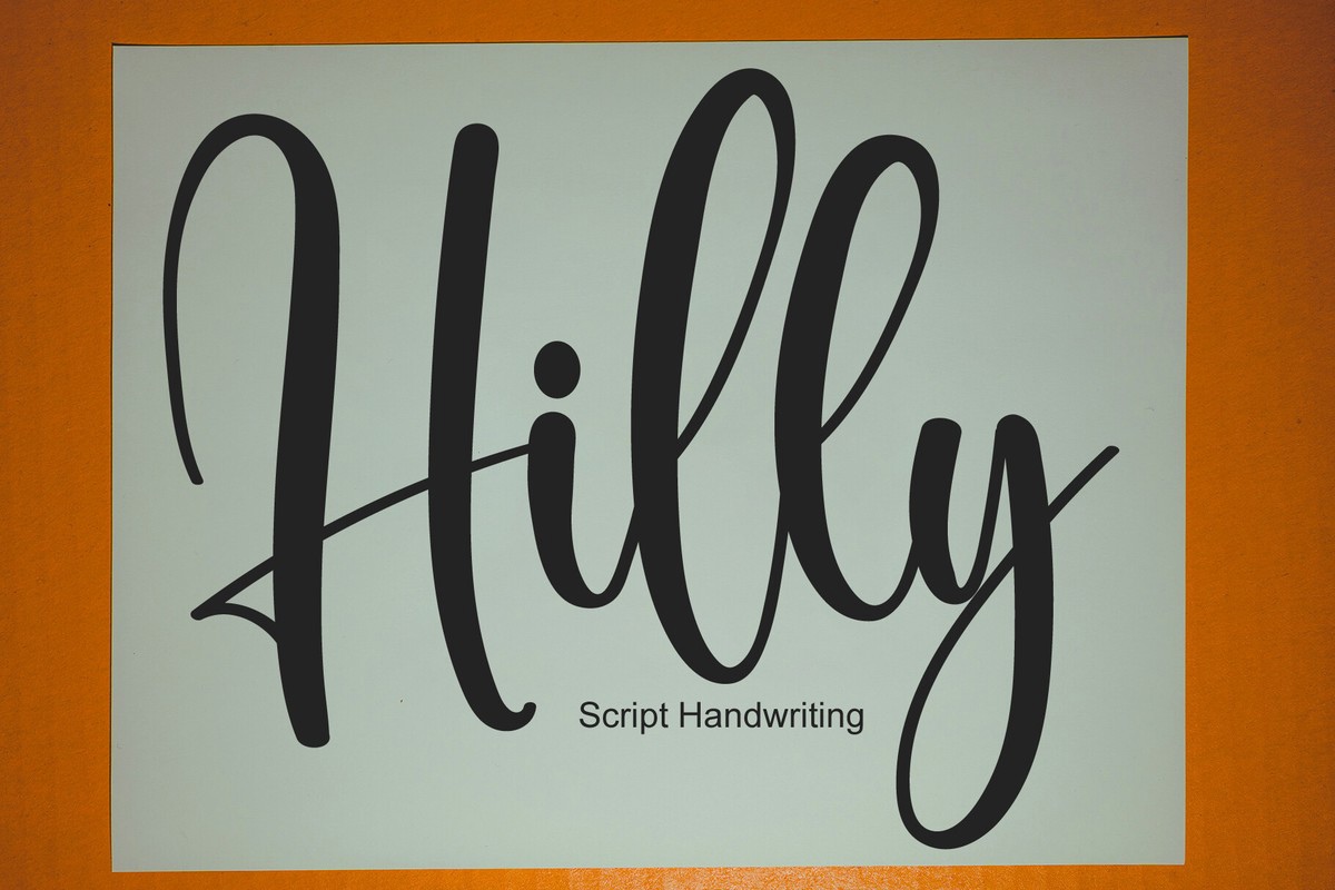 Schriftart Hilly