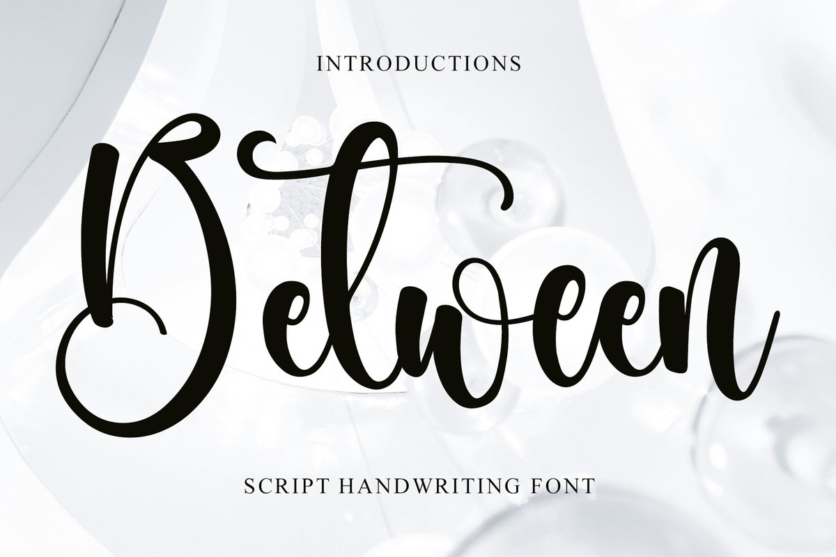 Schriftart Between